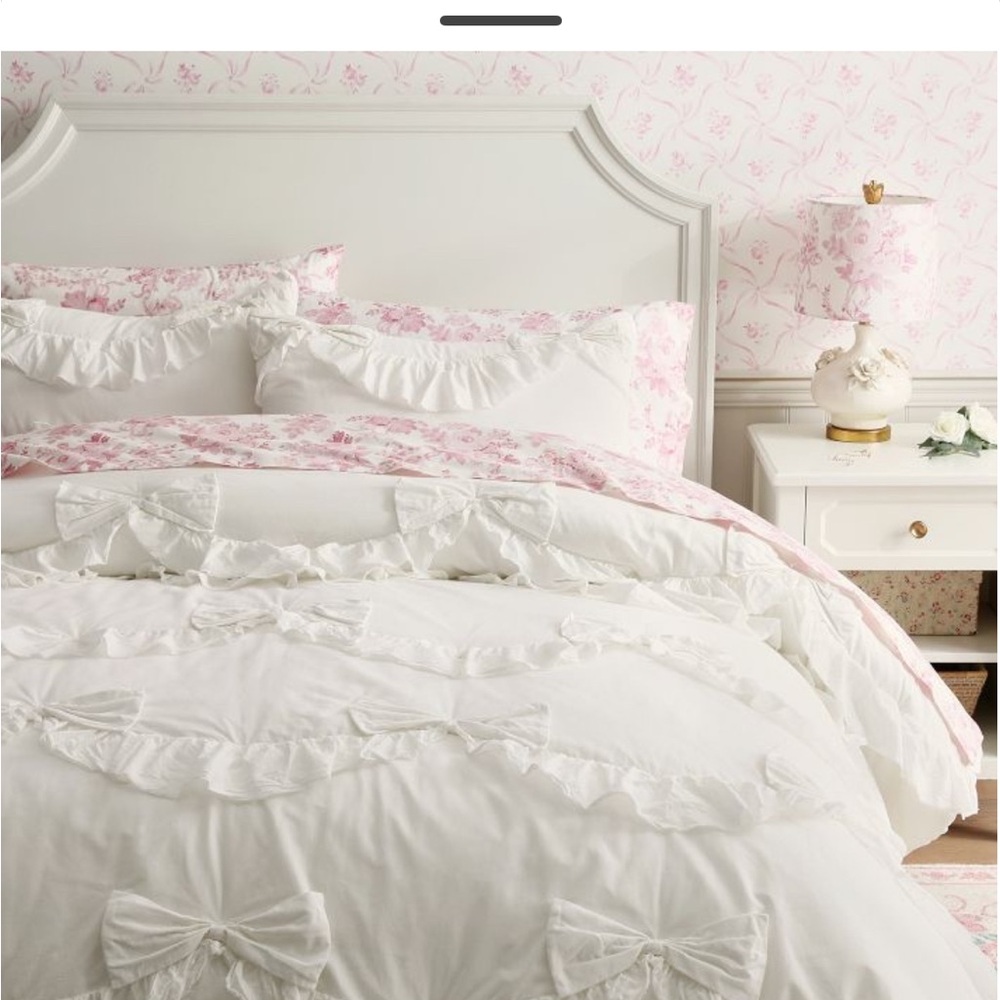Love Shack Fancy X Pottery Barn Teen Ruffle Bow Ivory Quilt